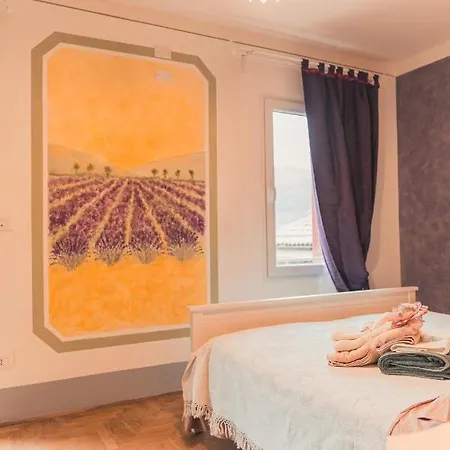 Al Giardino Dei Laghi Bed & Breakfast