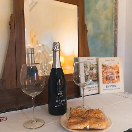 Al Giardino Dei Laghi Bed & Breakfast