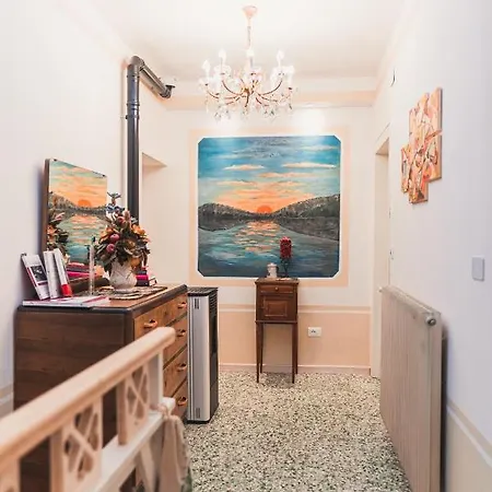 Al Giardino Dei Laghi Bed & Breakfast *