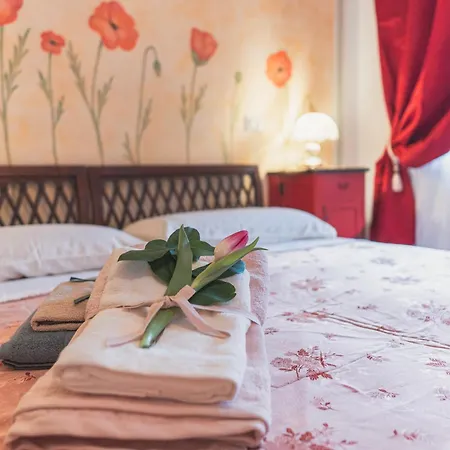 Al Giardino Dei Laghi Bed & Breakfast *